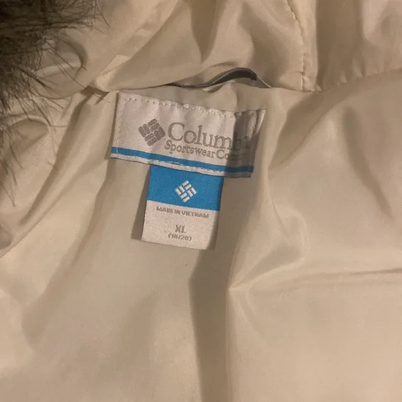 Columbia coat , kids XL - Picture 2 of 3